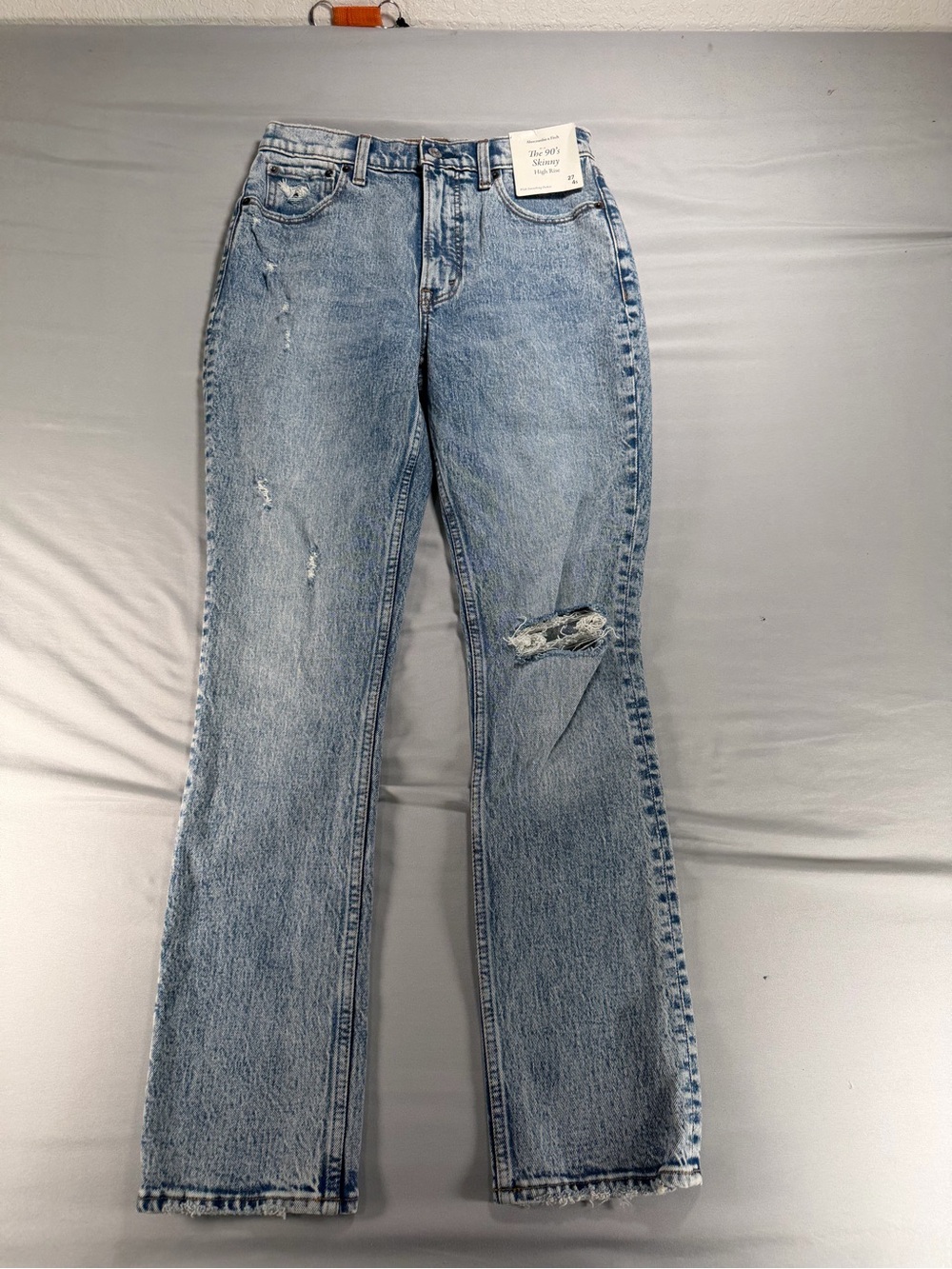 Abercrombie & Fitch The 90's Skinny Jeans High Rise Distressed 27/4S NWT #1120